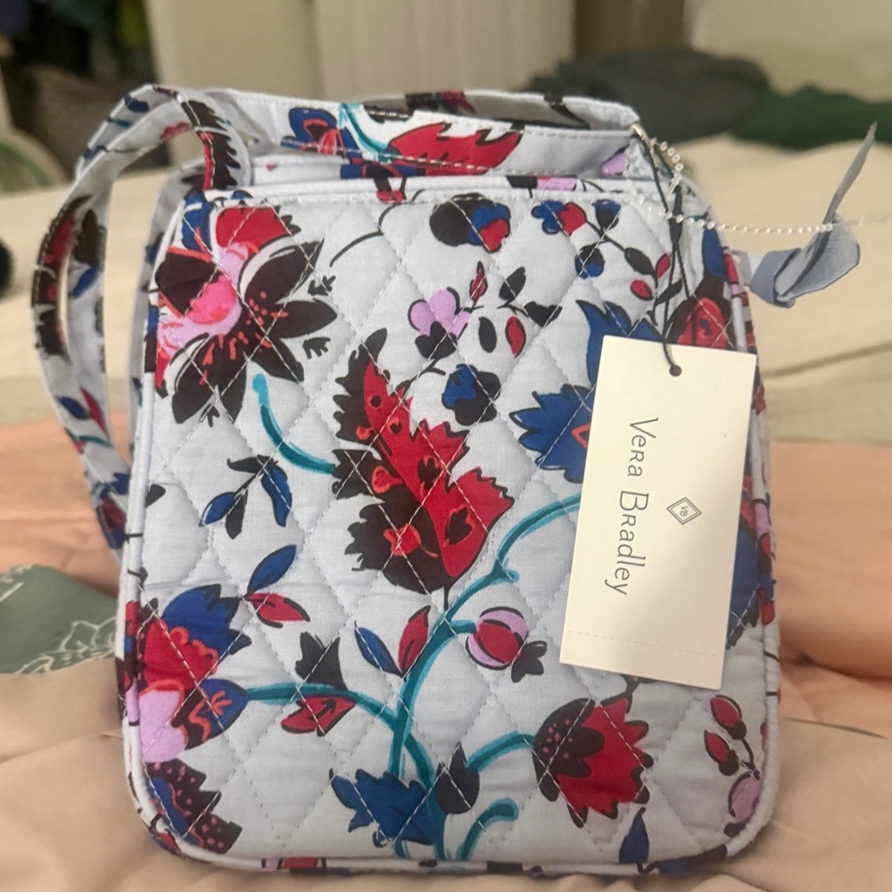 Vera Bradley, Vineyard Floral quilted crossbody Mini Hipster bag.